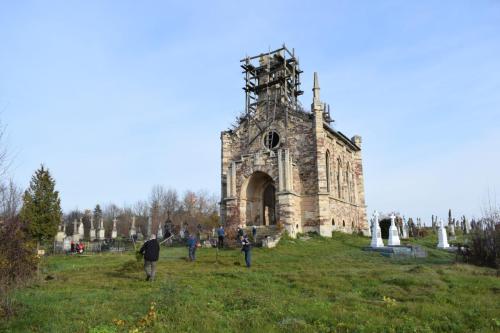Ukraina. Jazłowiec. Cmentarz